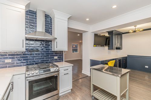 2905 77th Ave, Chicago IL  60707-1108 exterior