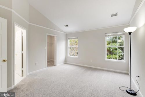 43069 Candlewick Sq, Leesburg VA 20176-6446 exterior