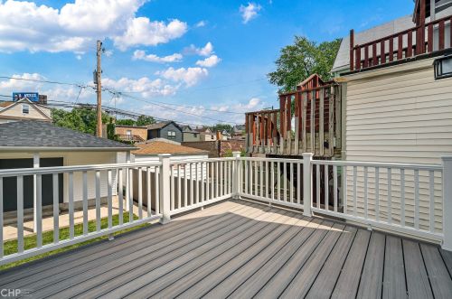 3025 Spaulding Ave, Chicago IL 60618-6808 exterior