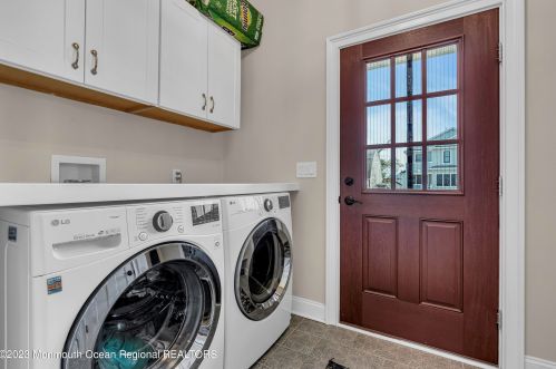 302 Trenton Ave, Point Pleasant Beach NJ 08742-2529 exterior