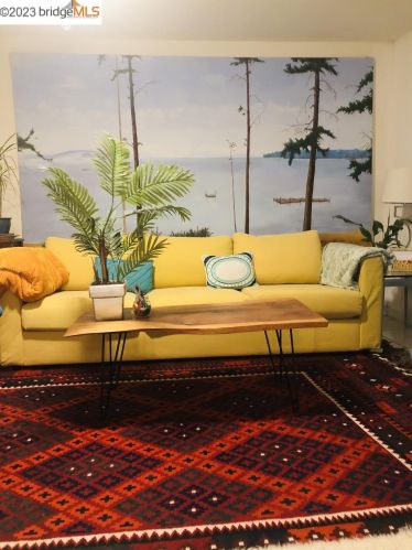 1210 Bentley St, Concord CA 94518-3814 exterior