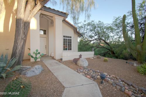 5500 Barrasca Ave, Tucson, AZ 85750-6494