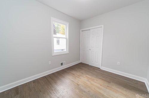 773 Gadek Pl, Perth Amboy NJ 08861-2910 exterior