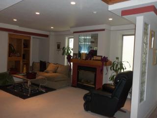 4391 Brooks Rd, Cleveland OH  44105-6009 exterior