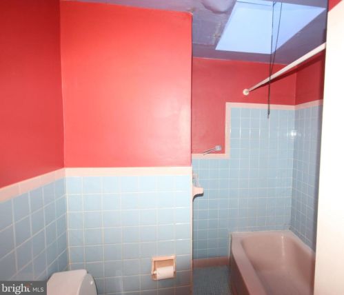 855 14 St, Chester PA 19013-5801 exterior