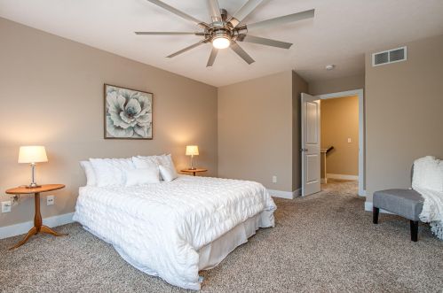 115 Logan St, Grand Rapids MI 49503-5457 exterior