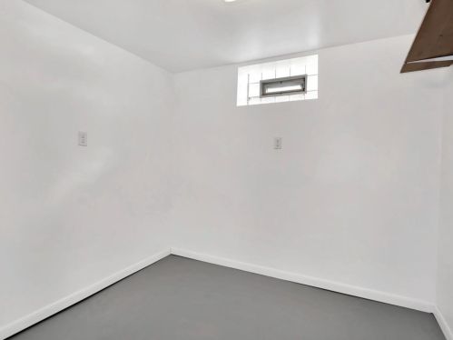 7921 Kostner Ave, Chicago IL 60652-3543 exterior