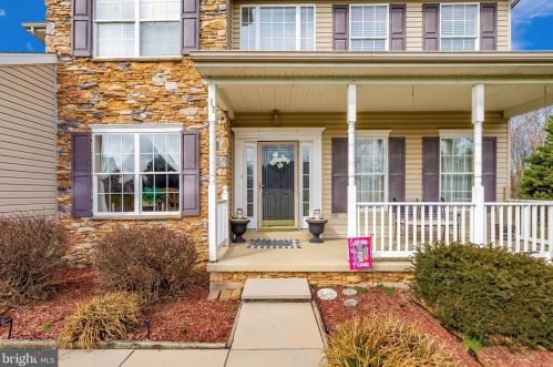 17 Brentwood Ct, Littlestown, PA 17340-9187