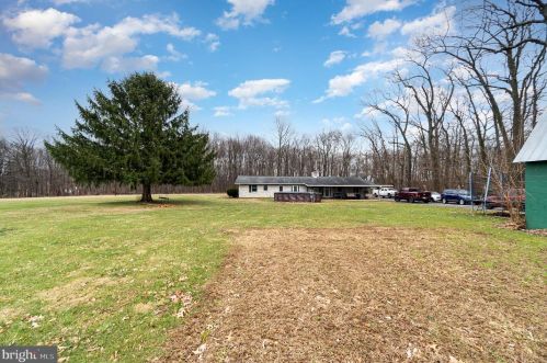 758 Bankert Rd, Hanover PA  17331-9352 exterior