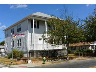 1385 Chalkstone Ave, Providence RI  02909-5532 exterior