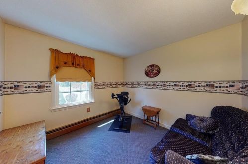 20 Woodward St, Killingly CT 06239-1642 exterior