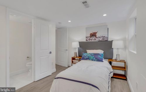 217 Atlantic St, Washington DC  20032-3043 exterior