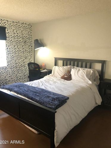 3351 69th Dr, Phoenix, AZ 85033-5100