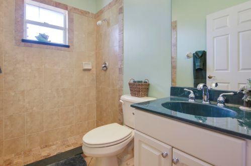 2718 Eagle Dr, Fort Pierce FL 34984-8913 exterior