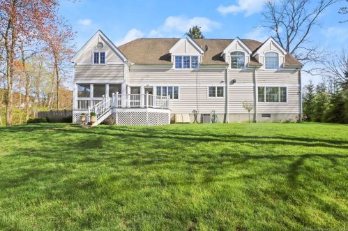 42 Kings Hwy, Westport CT  06880-4710 exterior