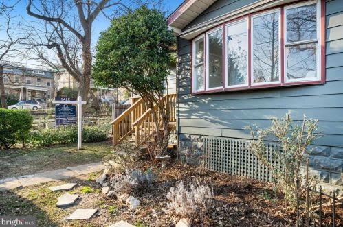 1504 Lawrence St, Washington DC 20017-2913 exterior