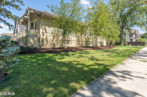 239 Oaklawn Ave, Elmhurst IL  60126-2522 exterior