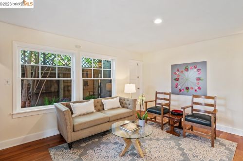 2122 Sacramento St, Berkeley CA 94702-1905 exterior