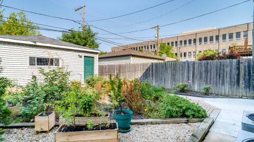 2620 Monticello Ave, Chicago IL 60618-5477 exterior