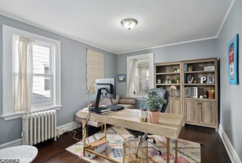 83 Jacoby St, Maplewood NJ 07040-3025 exterior