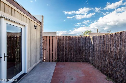 3214 Cherry Ave, Tucson AZ 85706-1406 exterior