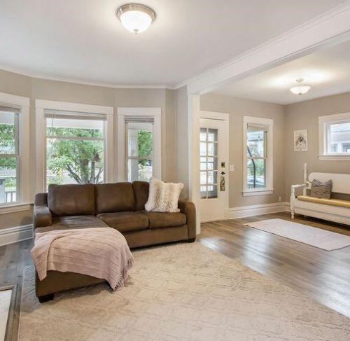 823 Oak St, Kalamazoo MI 49008-1133 exterior