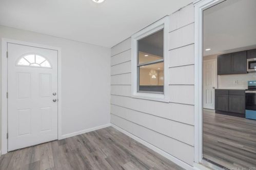 42 Lepage Rd, Windsor CT  06095-4443 exterior