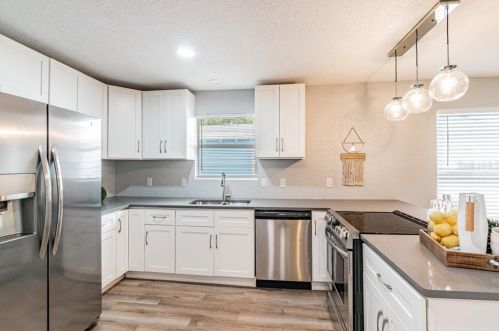 1808 22nd Ave, Tampa FL 33605-1918 exterior