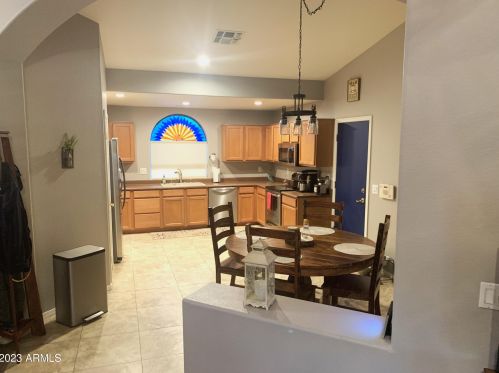 3819 74th Dr, Phoenix AZ  85043-7590 exterior