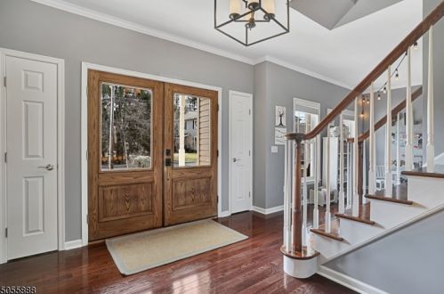 101 Woodfern Rd, Branchburg, NJ 08853-4056