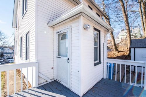 40 Commonwealth Ave, New Britain CT 06053-2913 exterior