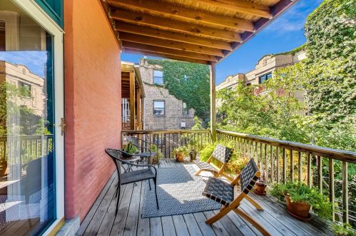 1240 Wolcott Ave, Chicago IL 60622-3883 exterior