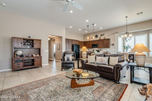 1121 Night Heron Dr, Green Valley AZ 85614-6014 exterior