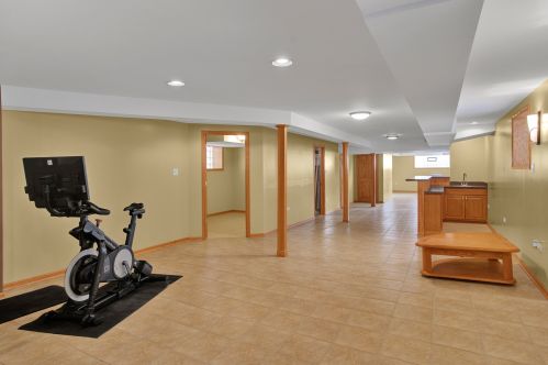 10135 Bell Ave, Chicago IL 60643-1905 exterior