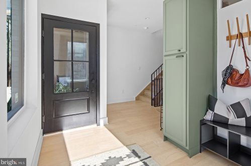 1613 2nd St, Philadelphia PA 19122 exterior