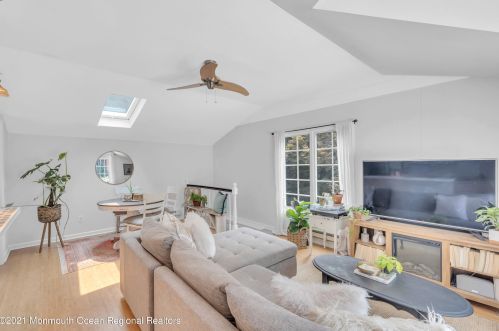 50 Hooper Ave, Atlantic Highlands NJ  07716-1537 exterior