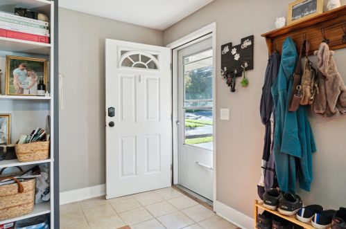 203 Oak Grv Ave, Kalamazoo MI 49004-1306 exterior