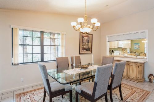 11210 Aspen Gln Dr, Boynton Beach FL 33437-1823 exterior