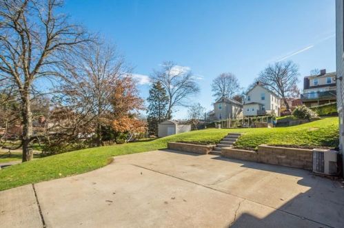 124 Frd St, Pittsburgh PA 15122-4106 exterior