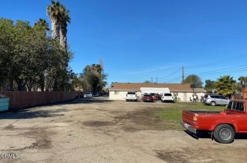 3422 Nyeland Ave, Oxnard CA 93036-8820 exterior