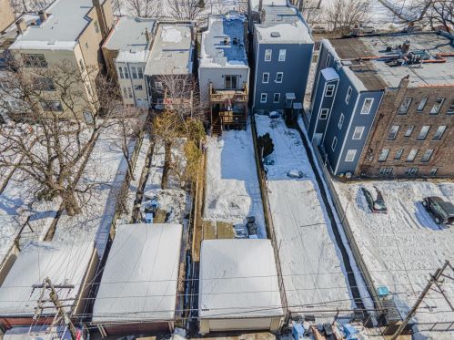 1442 Kedzie Ave, Chicago IL 60629-3532 exterior