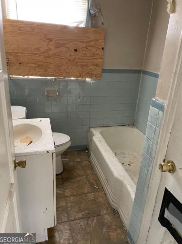 2725 Blount St, Atlanta GA 30344-3730 exterior