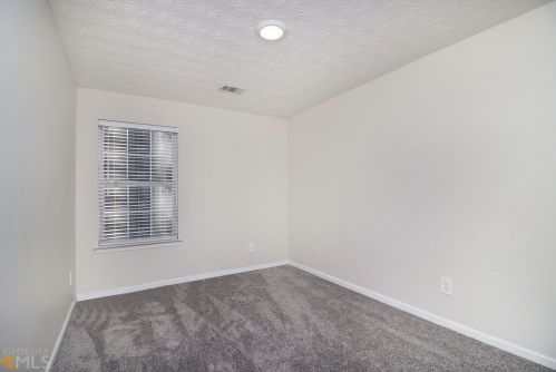 2960 Fields Dr, Lithonia GA  30038-2082 exterior