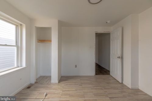 1702 22nd St, Philadelphia PA 19140-3831 exterior