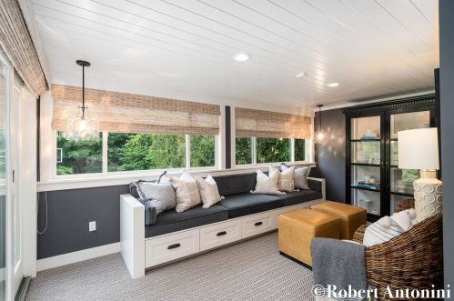 2420 Gln Echo Dr, Grand Rapids MI 49546-5524 exterior