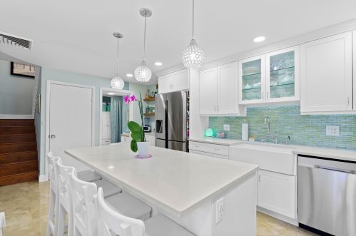 311 Buttonwood Ln, Boynton Beach FL 33436-7121 exterior