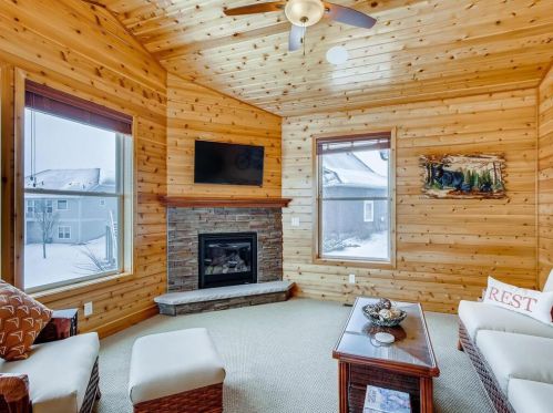 3645 Cavallo Pass, Chaska MN 55318-3602 exterior