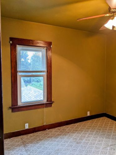 1611 Columbus St, Manitowoc WI 54220-5622 exterior