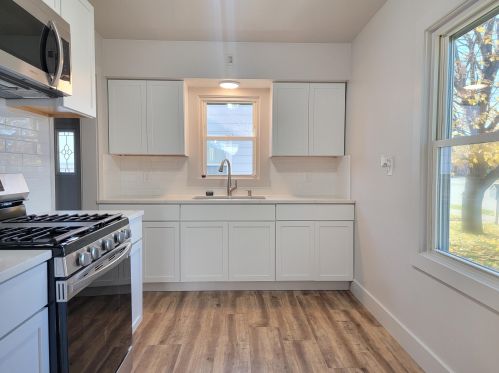 3148 Chase Ave, Milwaukee WI  53207-2636 exterior