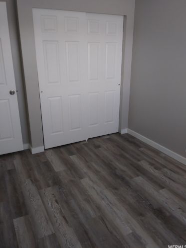 7965 Linton Dr, Taylorsville UT 84088-4632 exterior